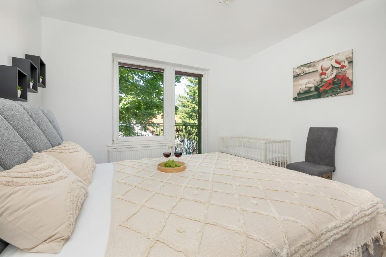 Bright & Spacious Family Apartment In Miedzyzdroje With Parking And 3 Balconies By Noclegi Renters エクステリア 写真
