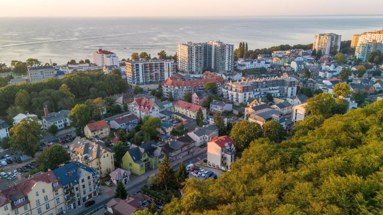 Bright & Spacious Family Apartment In Miedzyzdroje With Parking And 3 Balconies By Noclegi Renters エクステリア 写真