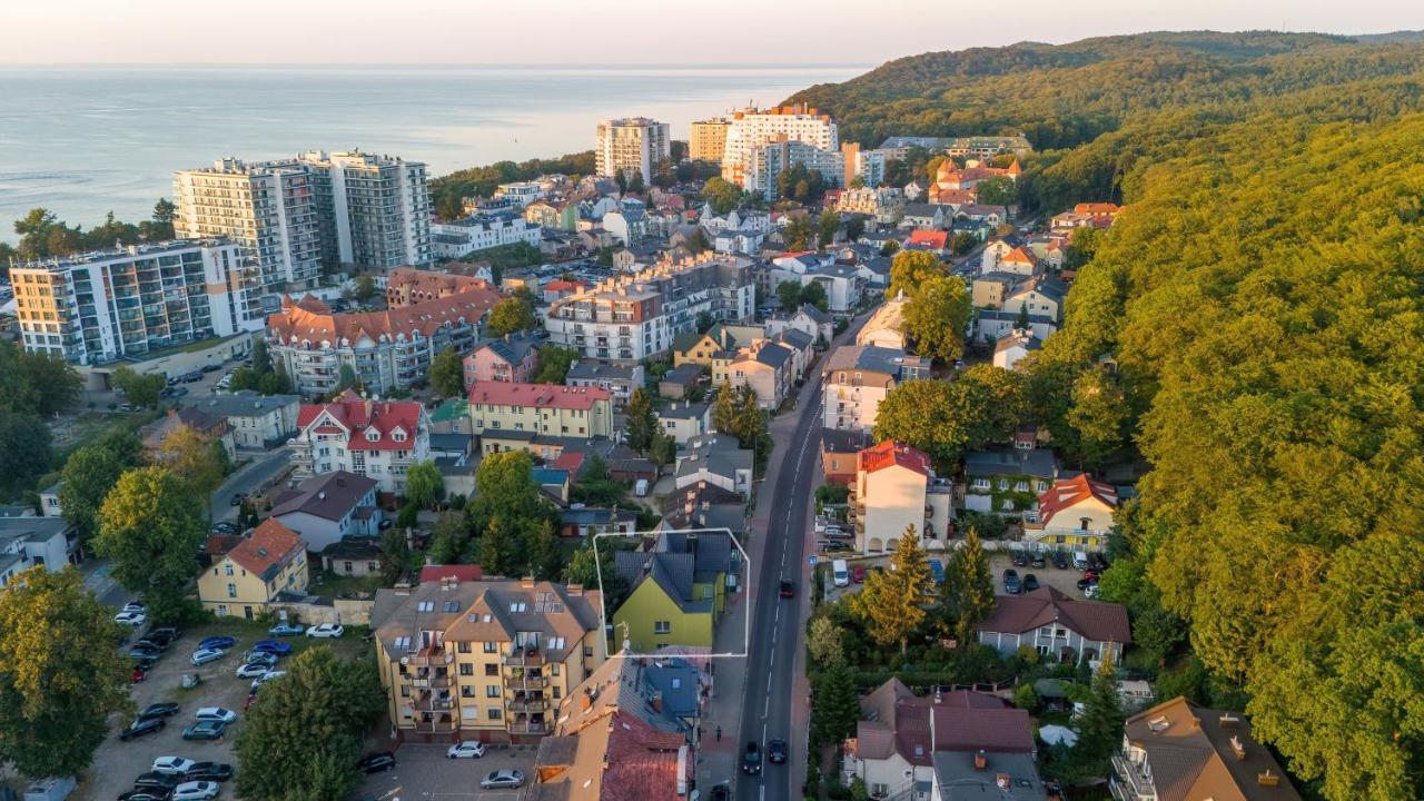 Bright & Spacious Family Apartment In Miedzyzdroje With Parking And 3 Balconies By Noclegi Renters エクステリア 写真